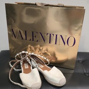 Valentino Garavani Cream Espadrille Flats Roman Stud